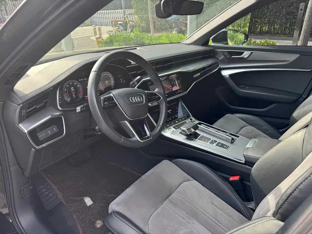 Audi A6L 2020 45 TFSI quattro Premium动感型