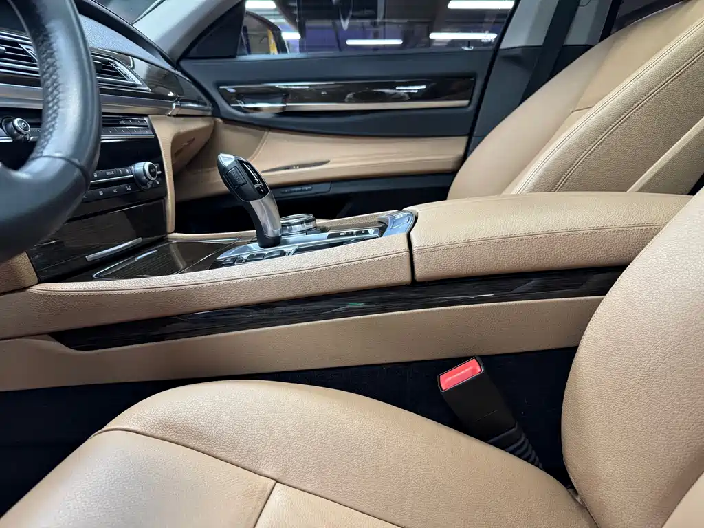 BMW 7 Series 2013 730Li Leading Edition