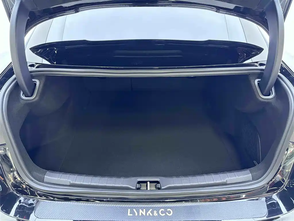 Leasing 03 2023 Model 2.0TD DCT Performance Halo