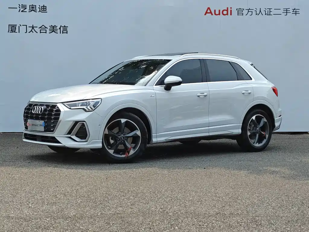 Audi Q3 2023 35 TFSI Sportline (1.5T)