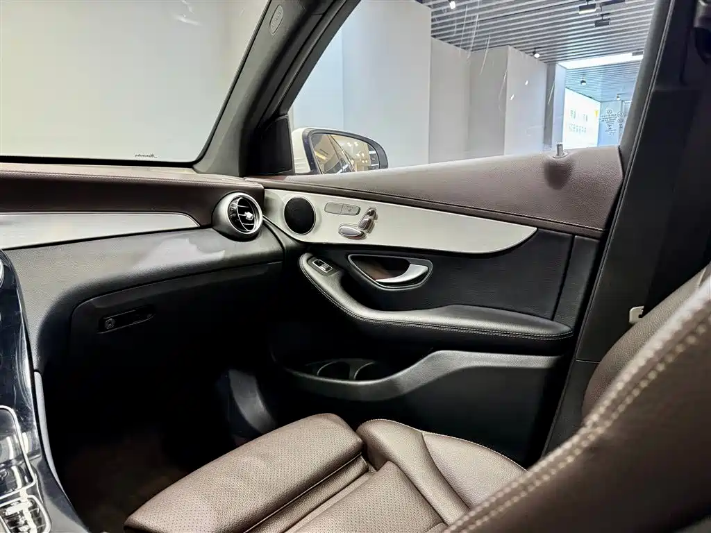 Mercedes-Benz GLC 2021 GLC 260 L 4MATIC Dynamic Edition