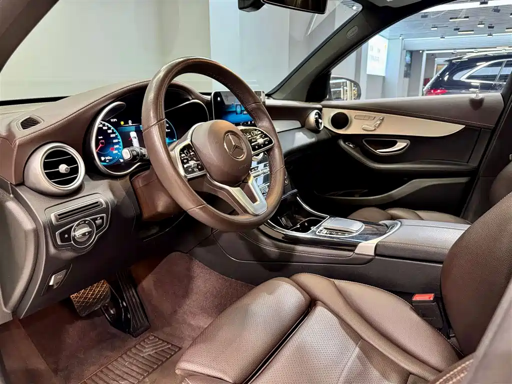 Mercedes-Benz GLC 2021 GLC 260 L 4MATIC Dynamic Edition