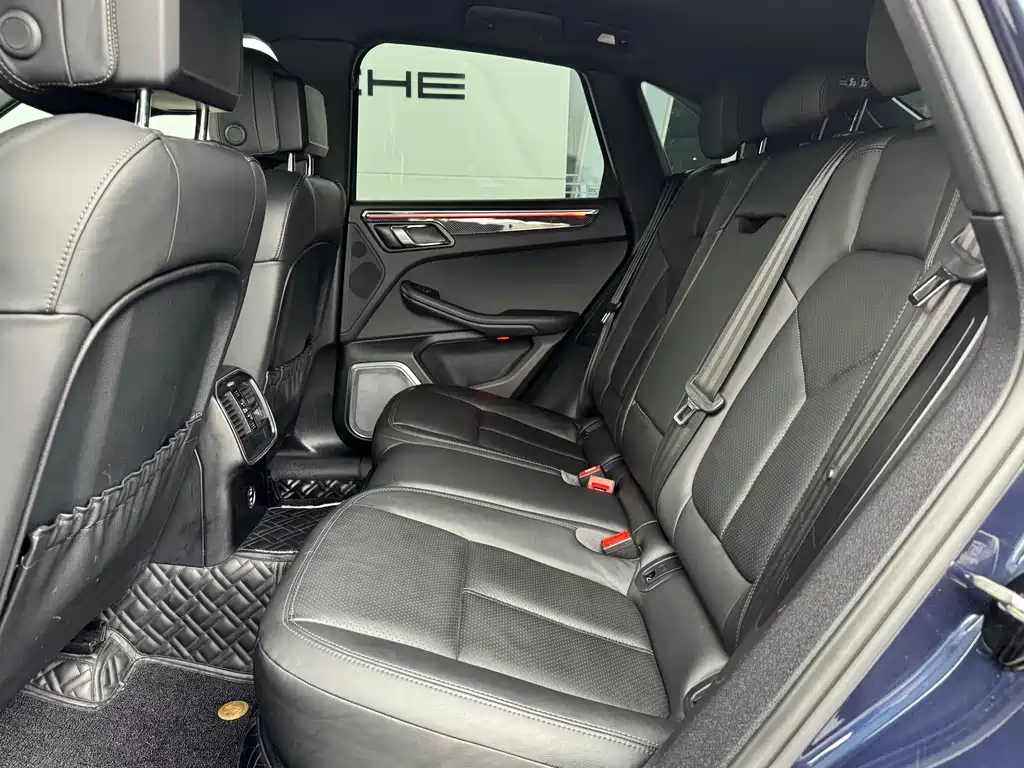 Macan 2021 2.0T