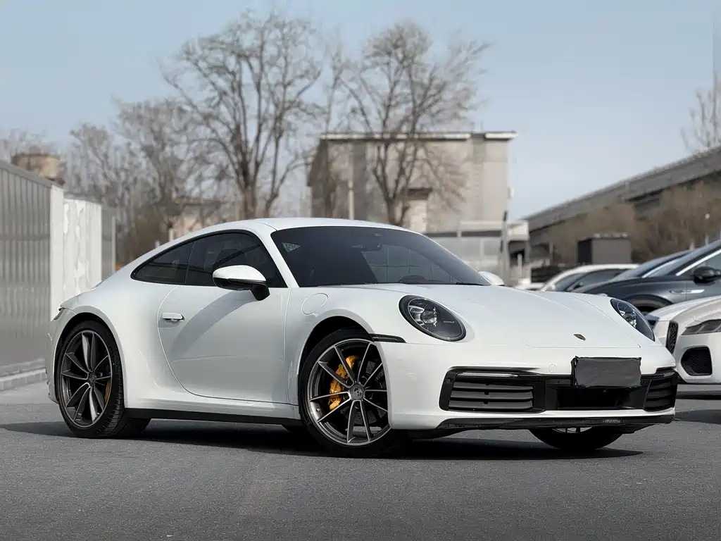 Porsche 911 2023 Carrera 3.0T