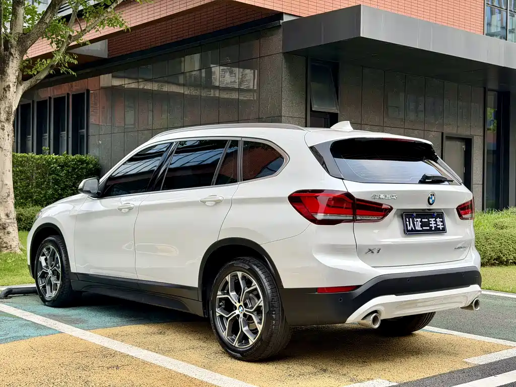 BMW X1 2021 sDrive25Li Leading Edition