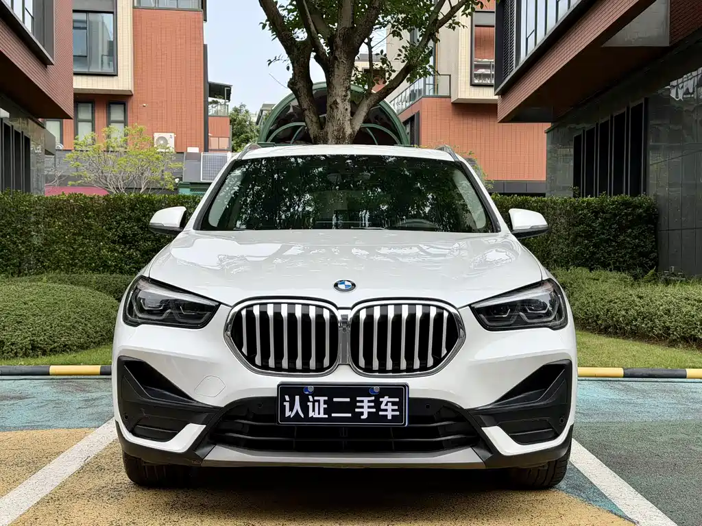 BMW X1 2021 sDrive25Li Leading Edition