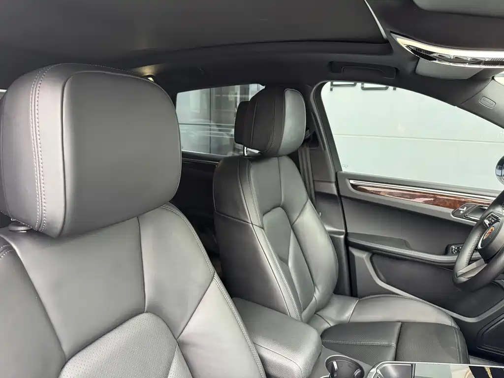 Macan 2023 2.0T
