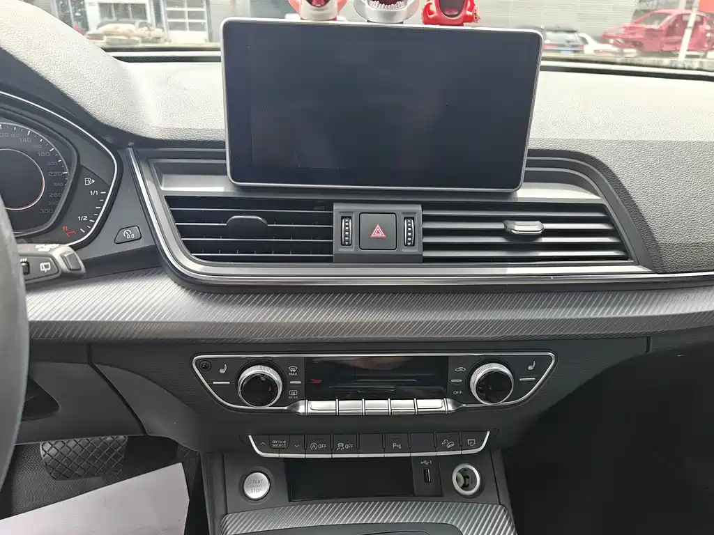 Audi Q5L 2018 45 TFSI Premium Fashion Edition National VI