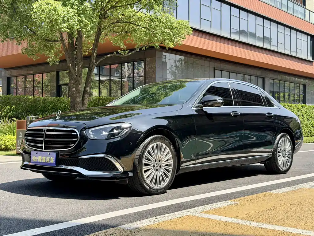 Mercedes-Benz E-Class 2022 E 300 L Fashion Edition