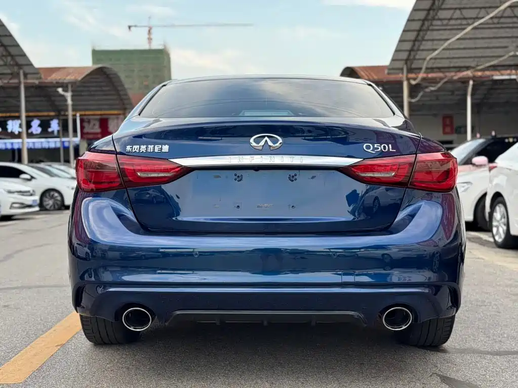Infiniti Q50L 2018 model 2.0T Jinxiang Edition National VI