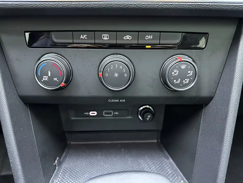 Taycan L 2023 Edition 280 TSI Automatic Two-Wheel Drive Oceanic Limited Edition