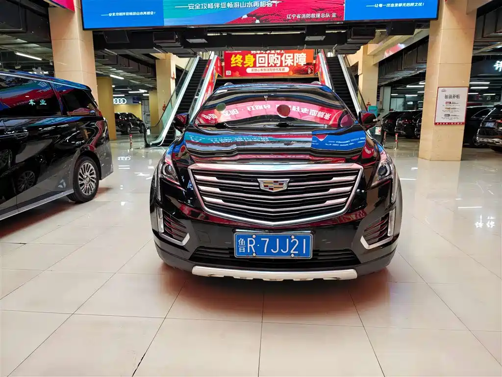 Cadillac XT5 2018 28E AWD Tech Edition