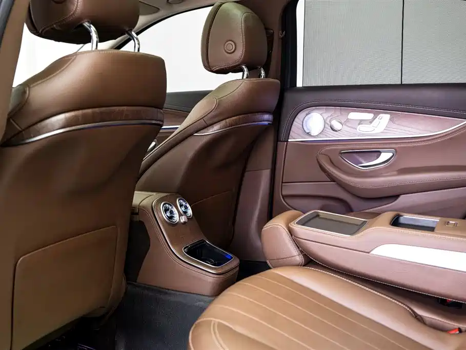 Mercedes-Benz E-Class 2023 E 300 L Luxury Edition