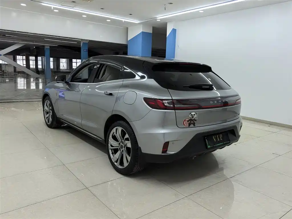 SF5 2021 Four-Wheel Drive Freedom Expedition Edition