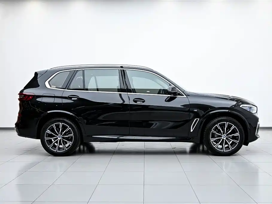 BMW X5 2022 Model Refresh xDrive 30Li M Sport Package