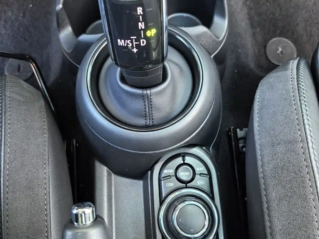 2022 MINI Cooper S Artist Edition