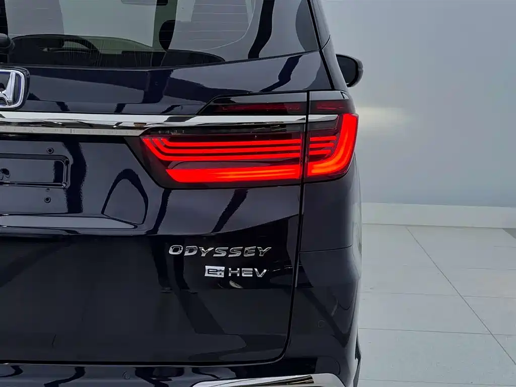 Odyssey 2022 2.0L e:HEV Shining Edition