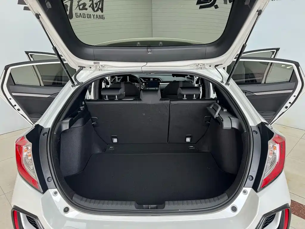 Civic 2021 Hatchback 220TURBO CVT Cool Control