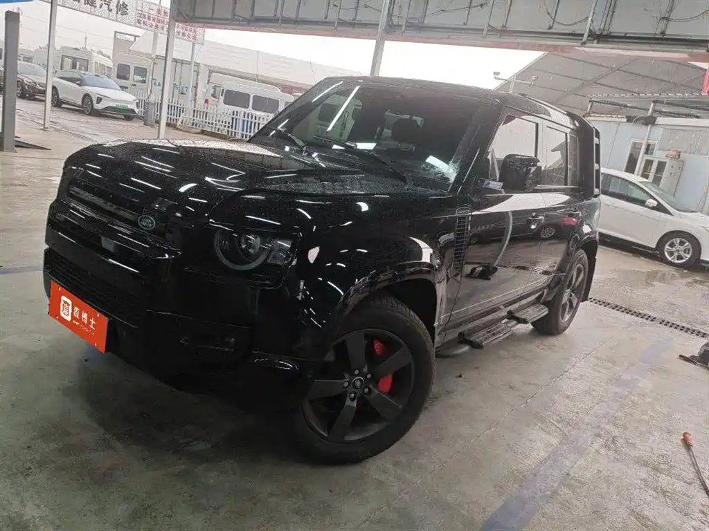 Land Rover Defender 2025 110 3.0T P400 X-Dynamic HSE