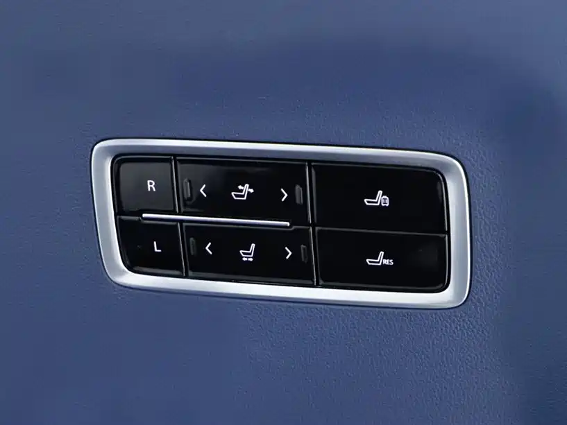 2023 Century 2.0T Six-Seater Yunshi Edition