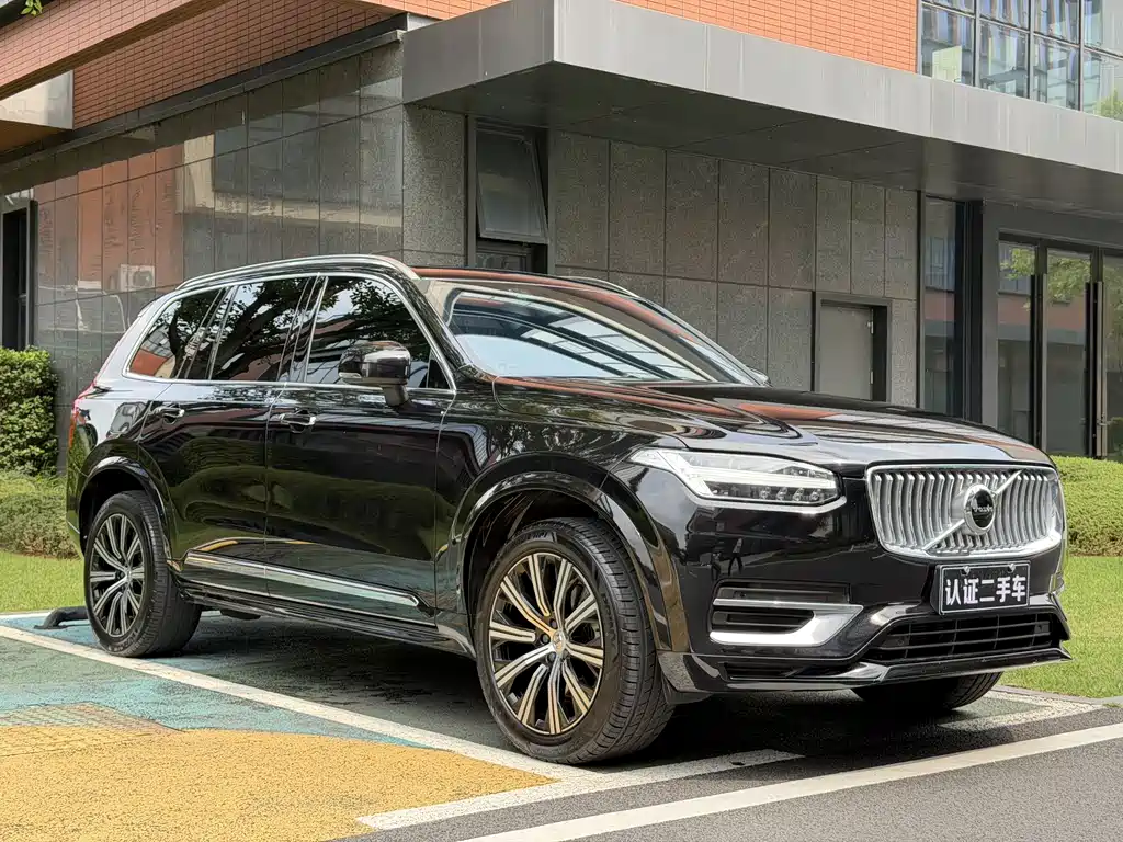 Volvo XC90 2022 B5 Intelligent Drive Luxury 7-seater