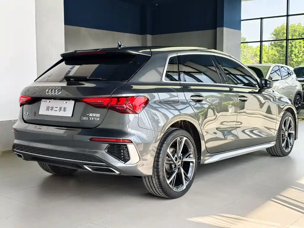 Audi A3 2023 Facelift Sportback 35 TFSI Style Sport Edition