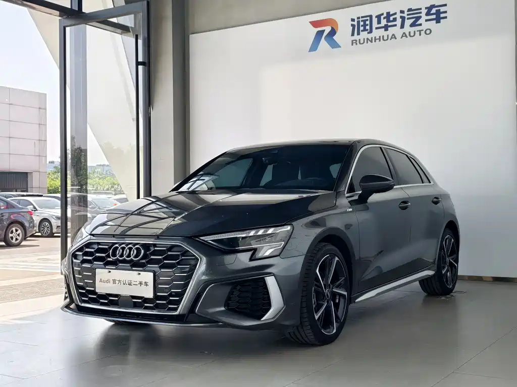 Audi A3 2023 Facelift Sportback 35 TFSI Style Sport Edition