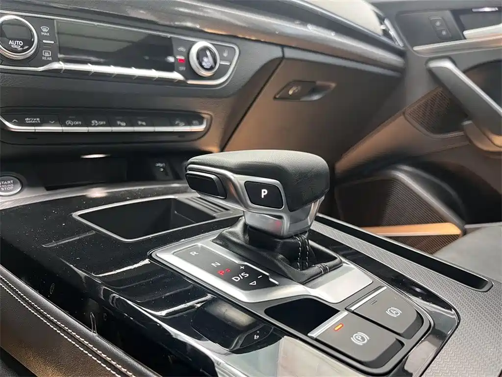 Audi Q5L 2022 45T Luxury Dynamic Edition