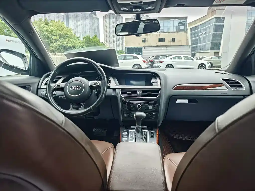 Audi A4L 2016 35 TFSI Prestige Edition S Line Comfort Version