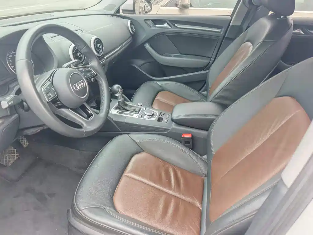 Audi A3 2019 Limousine 35 TFSI Sportline (China V)