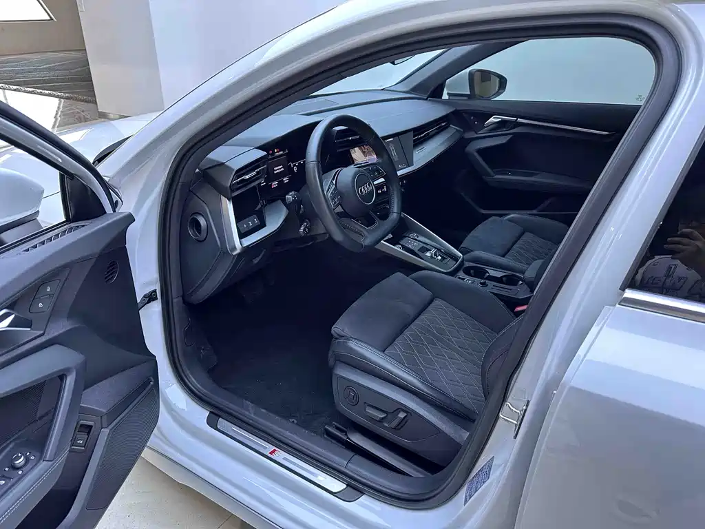 Audi A3 2022 model A3L Limousine 35 TFSI Luxury Sport Edition