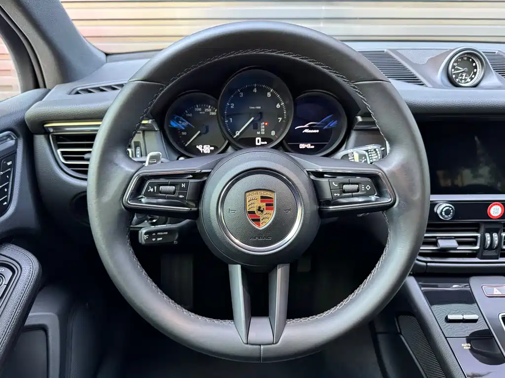 Macan 2022 2.0T