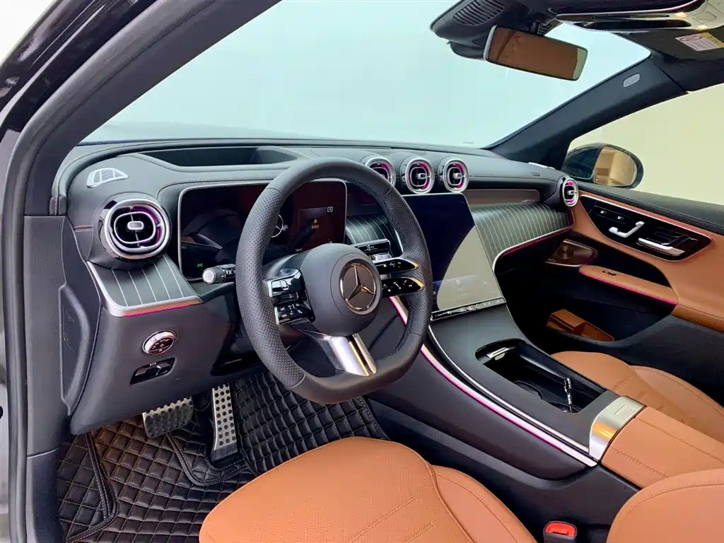 Mercedes-Benz GLC 2024 GLC 300 L 4MATIC Luxury 5-Door