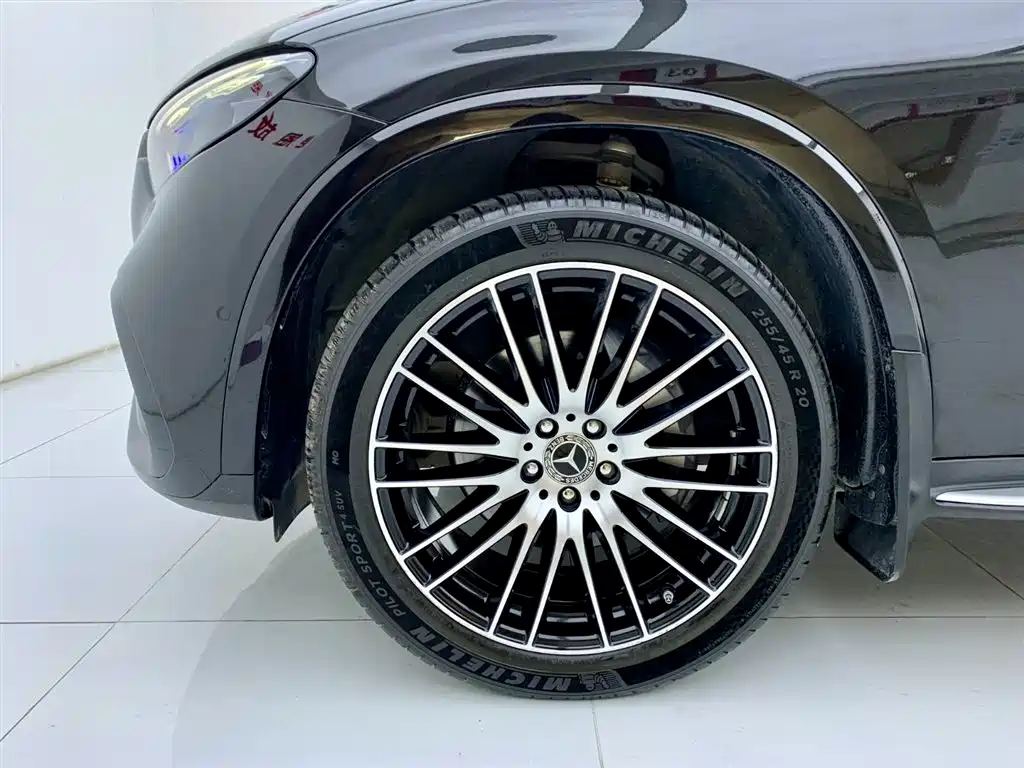 Mercedes-Benz GLC 2024 GLC 300 L 4MATIC Luxury 5-Door