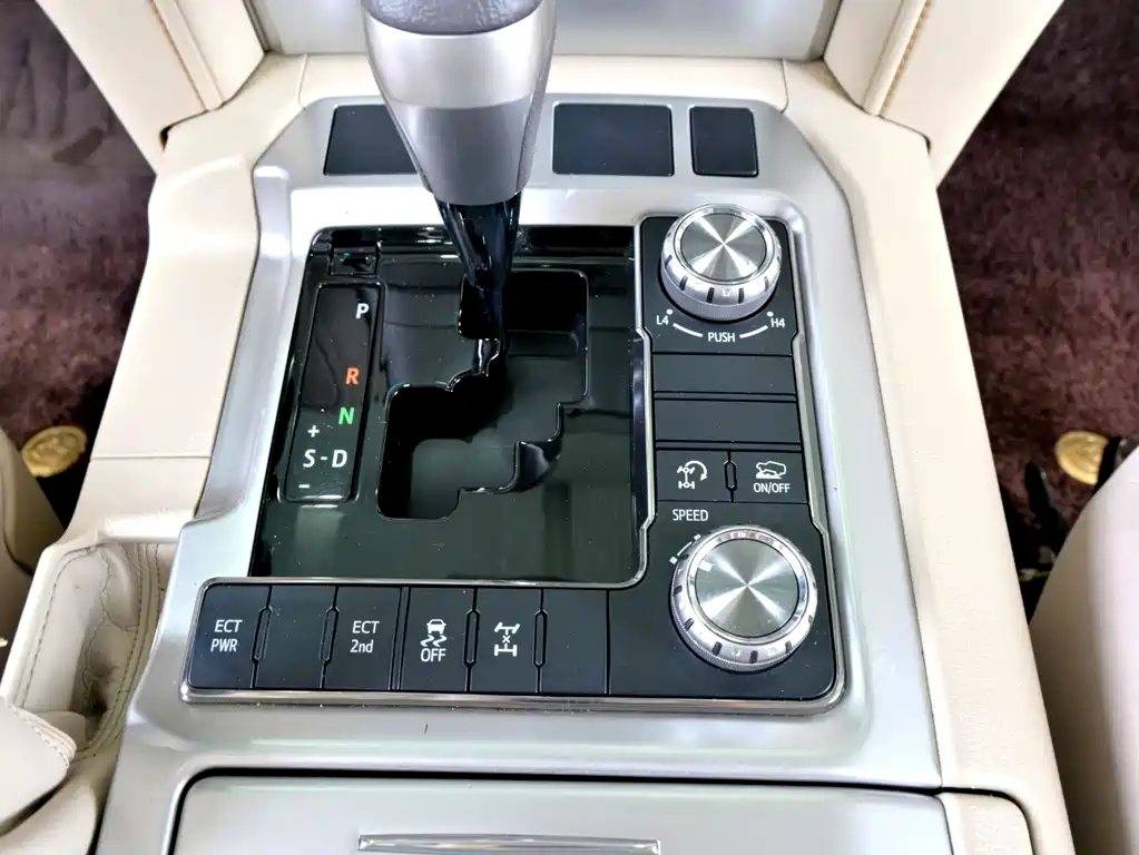 Land Cruiser Prado (Import) 2019 Model 4.0L Middle East Edition