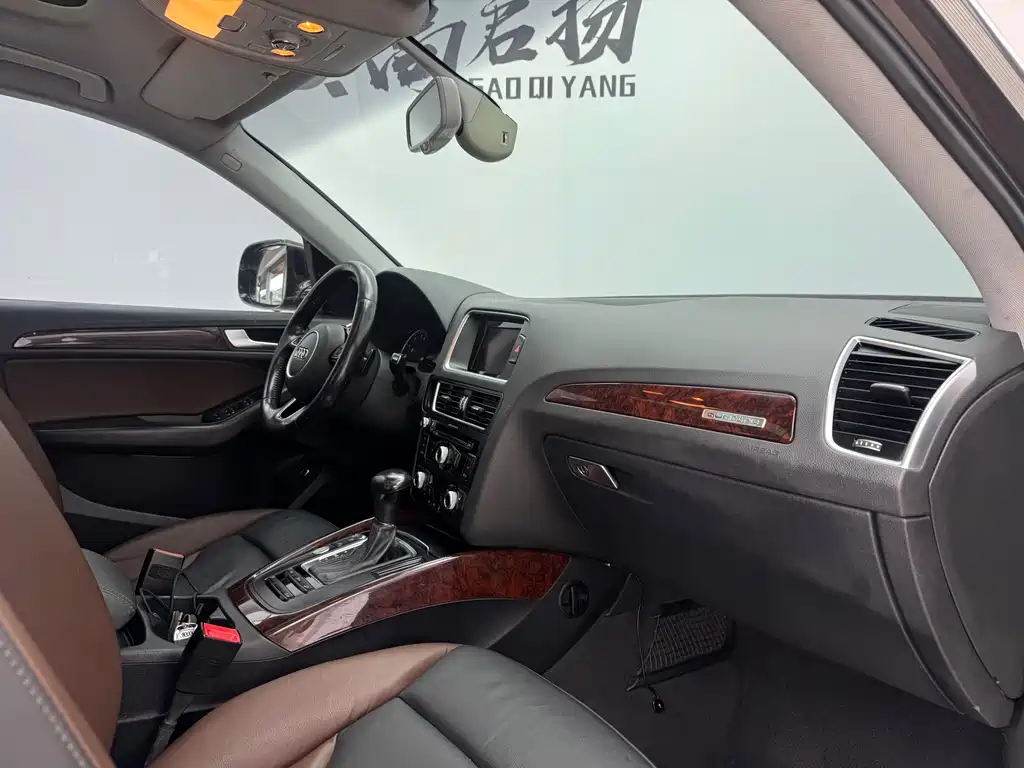 Audi Q5 2017 model 40 TFSI Technology Edition
