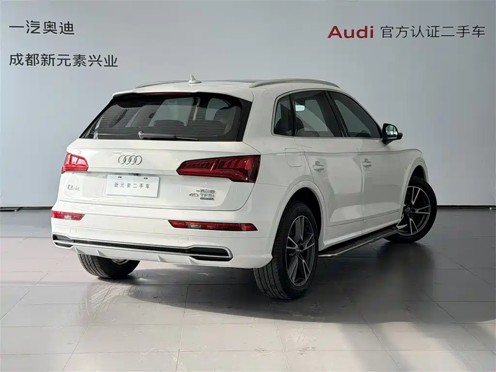 Audi Q5L 2018 40 TFSI Rongxiang Fashion Edition National VI
