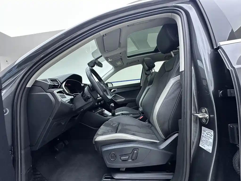 Audi Q3 2022 35 TFSI Sporty Dynamic Edition