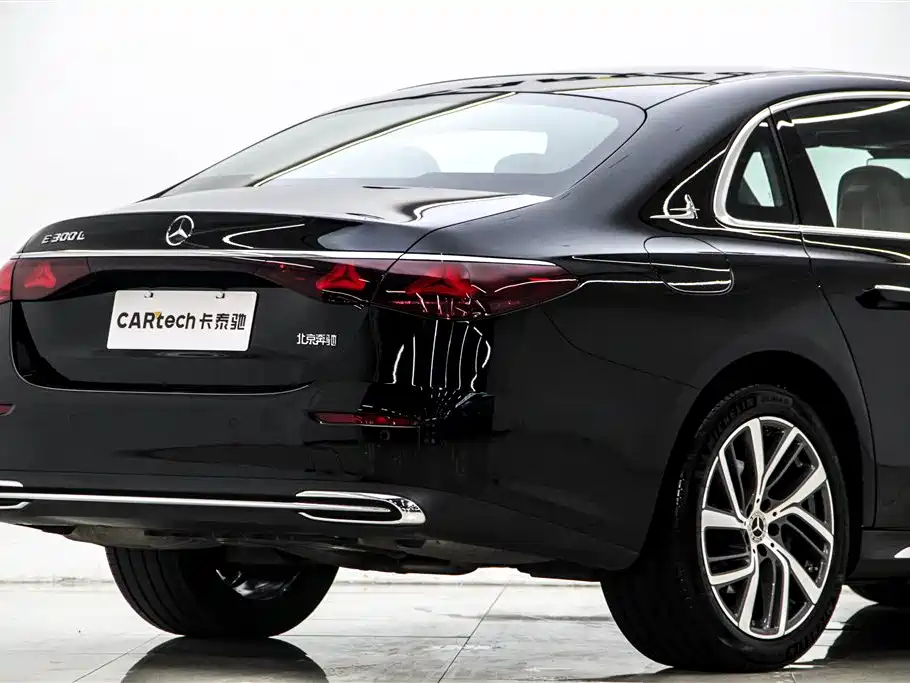 Mercedes-Benz E-Class 2024 E 300 L Fashion Edition