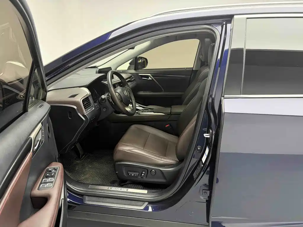 Lexus RX 2020 Facelift 300 4WD Elegant Edition