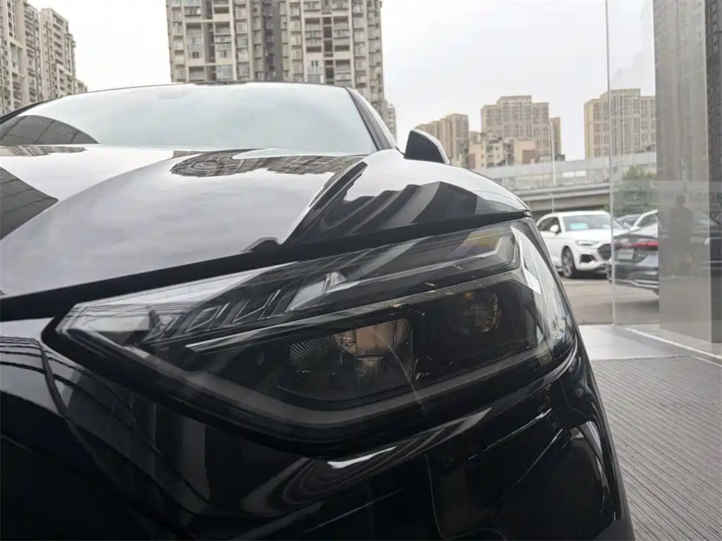 Audi Q5L 2025 model Luxury Dynamic Edition