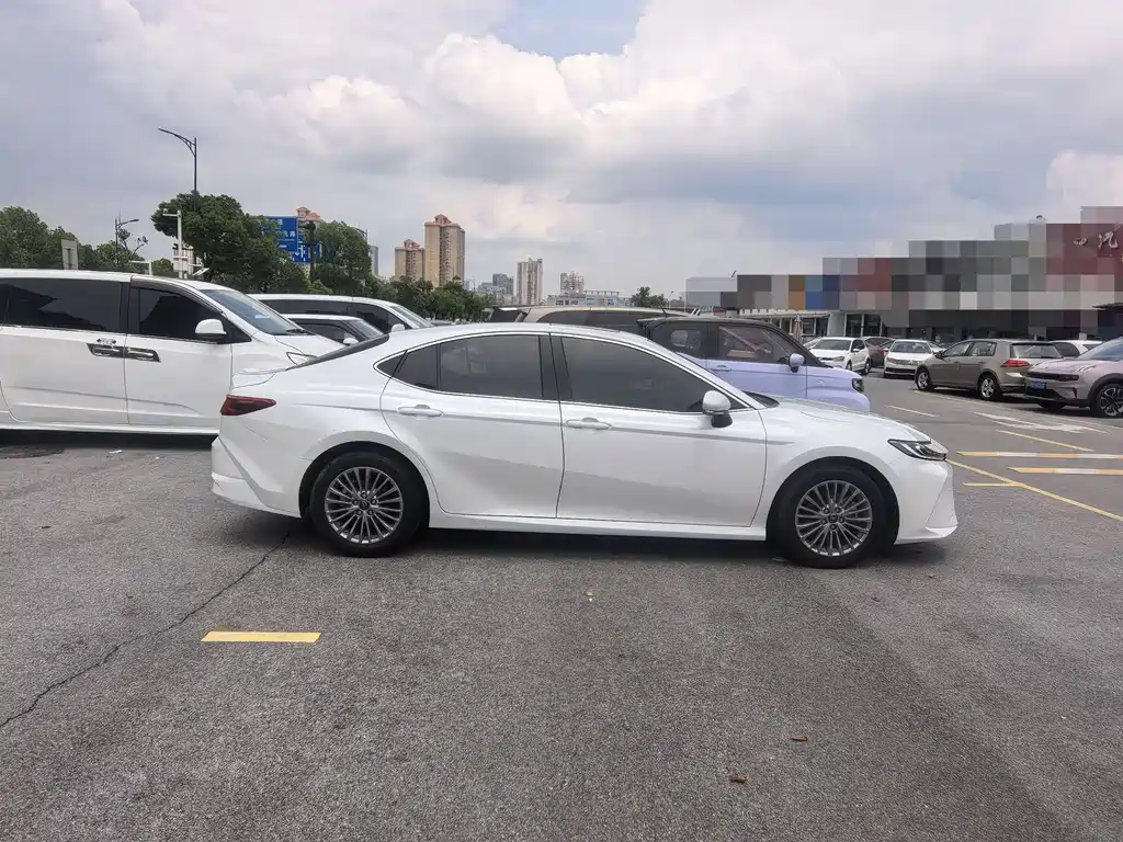 Camry 2024 2.0E Elite Edition