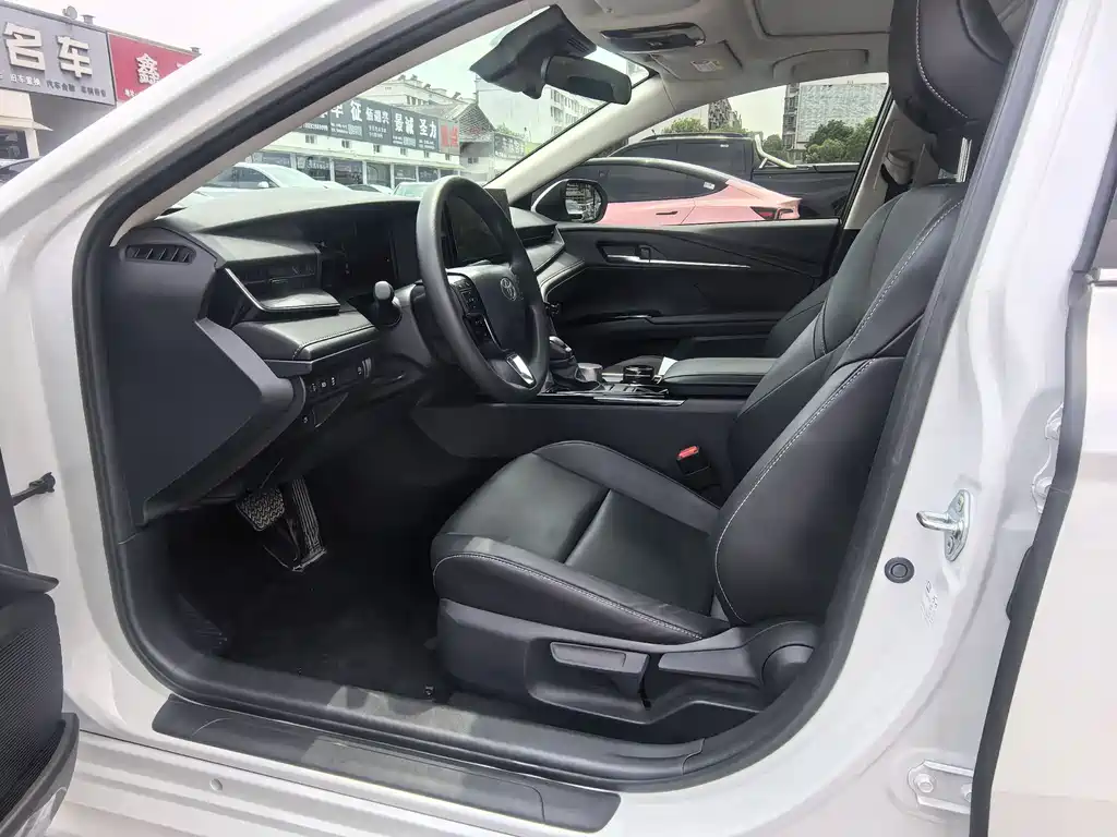 Camry 2024 2.0E Elite Edition