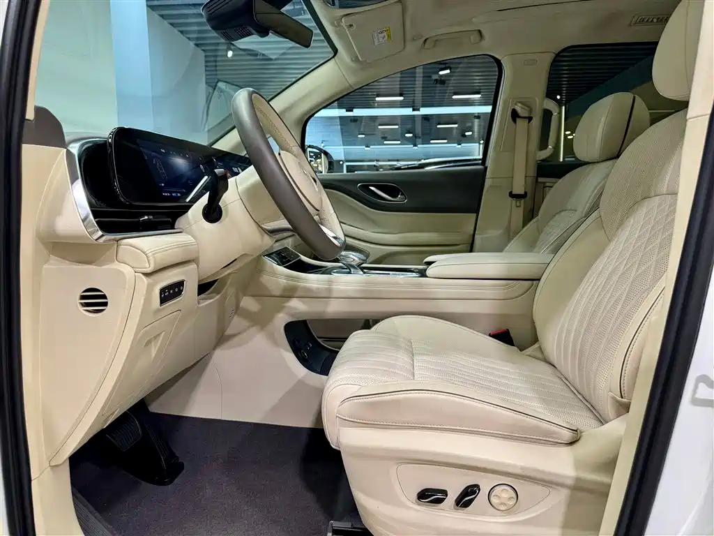 Dreams Explorer 2024款 PHEV Extra-long Range Flagship Edition