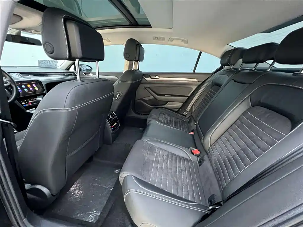 Magotan 2023 Edition 2 Millionth Anniversary 330 TSI DSG Luxury Edition