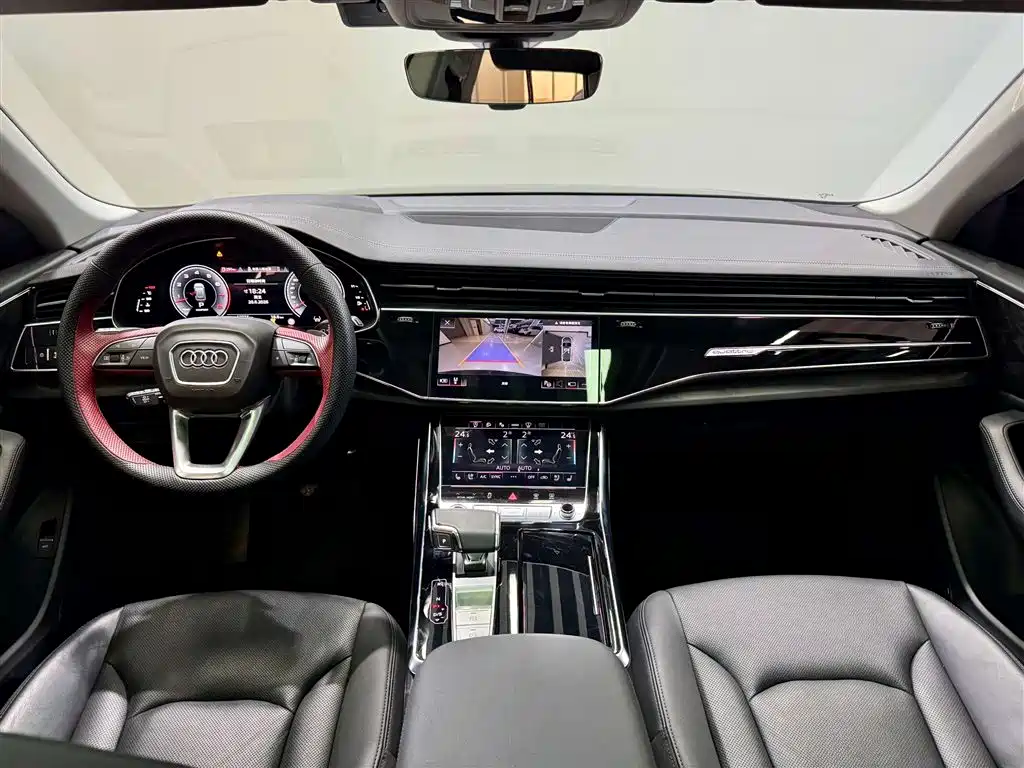 Audi Q8 2023 55 TFSI Luxury Dynamic Edition