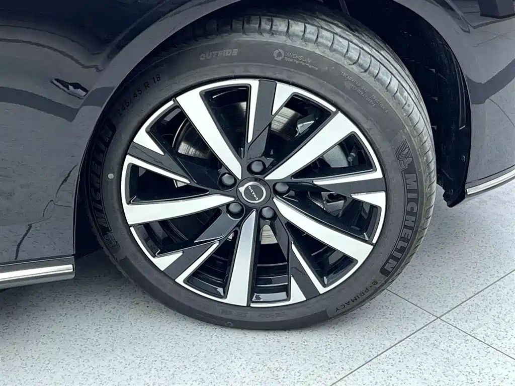 Volvo S90 2026 B5 Intelligent Comfort Luxury Edition