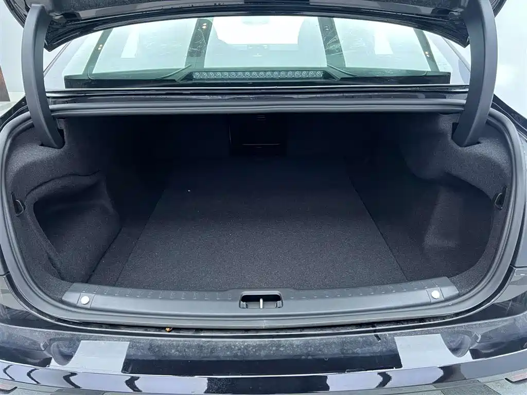 Volvo S90 2026 B5 Intelligent Comfort Luxury Edition