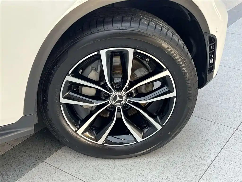 Mercedes GLC 300 L 4MATIC Sport Line 2020款