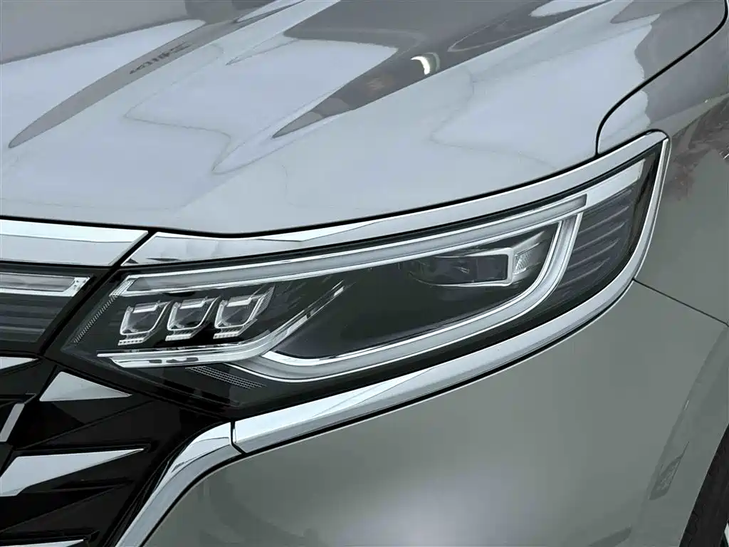 ROEWE iMAX8 New Energy 2025 Edition 1.5T DMH Lushun Zhixiang Version